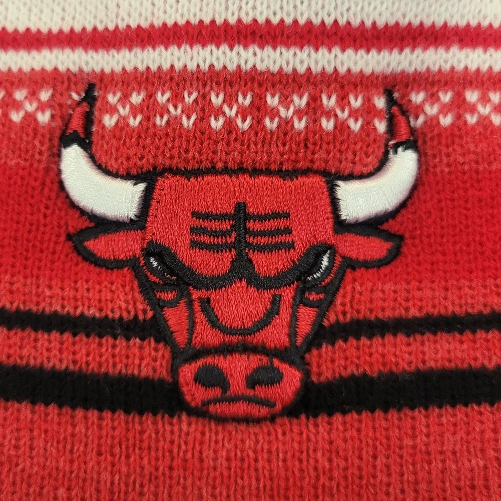 Chicago Bulls NBA‎ Knit Beanie Hat Red Black White Embroidered Logo NWT